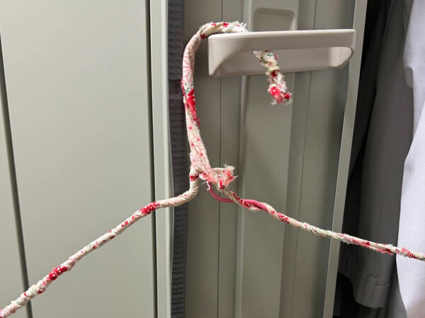 年季の入ったハンガー　母親が買い替えない『理由』に「泣きそうになった」「捨てられないやつ」