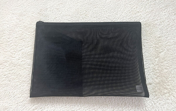 『トートバッグの中身ぐちゃぐちゃ問題』はこれで解決できる！　無印良品で『最強のケース』を見つけました