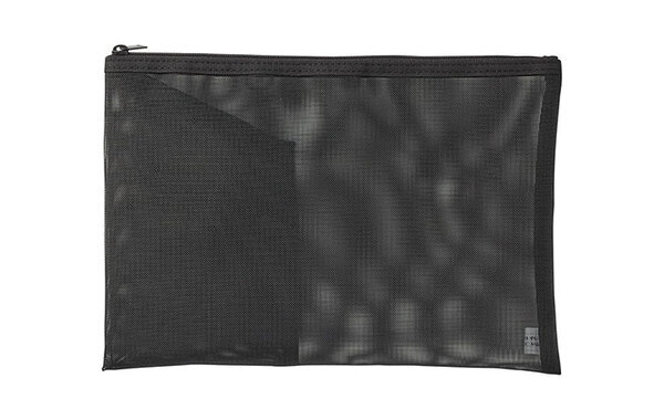 『トートバッグの中身ぐちゃぐちゃ問題』はこれで解決できる！　無印良品で『最強のケース』を見つけました