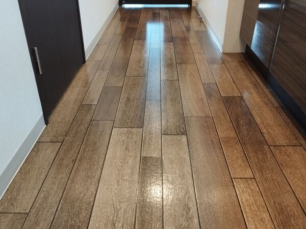 フローリング掃除が効率よく進む！　企業が教える方法がコチラ