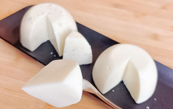 チーズが高くて買えない時に作りたい！　SNSで話題の増えるチーズって何？