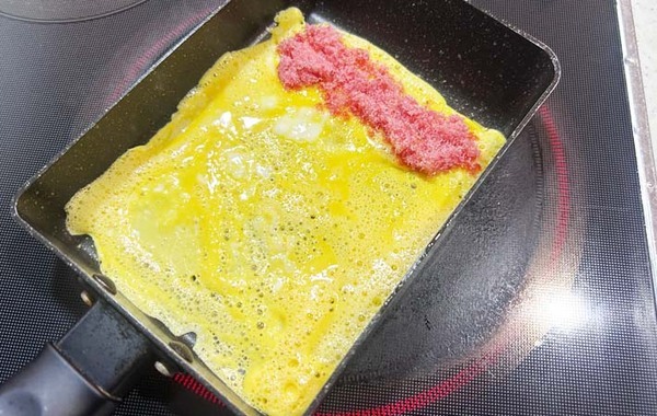 一見、普通の玉子焼き　カットすると…「子供のテンションアップ！」