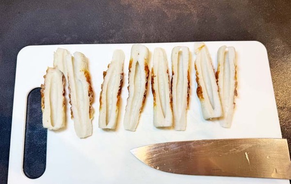 ちくわをくるくる巻いて…　できたものに「弁当にピッタリ」「本物みたい！」