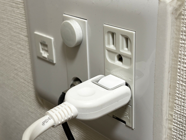 電源タップってむき出しにしてない？　「早く買うべきだった」と話題な『無印良品』の商品で見た目がスッキリ！