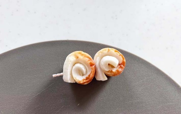 くるくる巻いて…　でき上がった『簡単ちくわおかず』に「箸が止まらん」「弁当に入れたい」