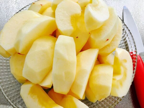 リンゴを切ったらやってみて！　JA相馬村が教える『変色を防ぐ５つの方法』