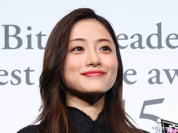 石原さとみ、第２子出産を報告　つづった想いが…？「すごく素敵」