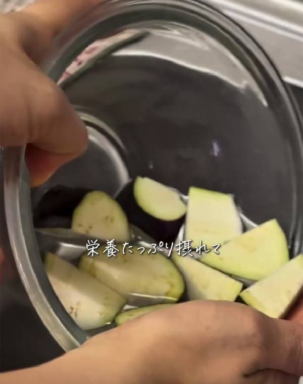 「え、これがナス！？」　母が教える、まさかの『スイーツ』に「天才すぎ」「真似します！」