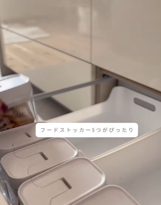 シンク下収納は１００均で整える！　驚きの収納術に「真似したい」「気になる」