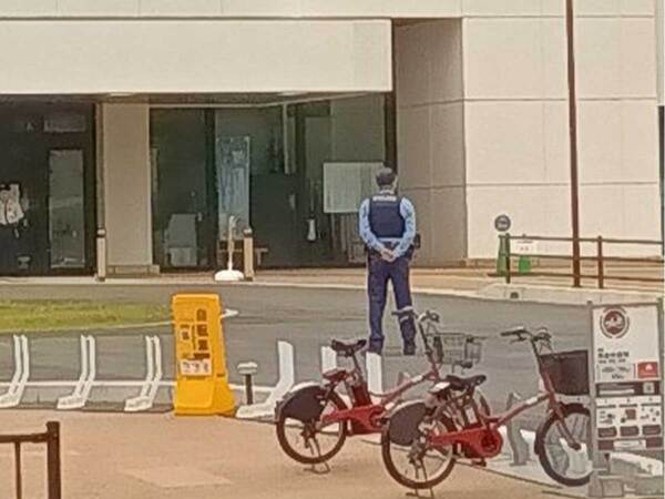 奈良市役所の前にいたのは…？「初めて見た」「ありえない光景」