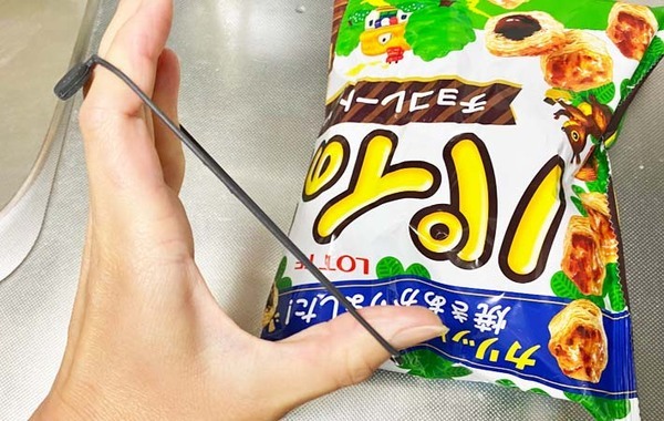 無印で買った『バンド』　使い方に「家中で役立った」「もう１袋ほしい」