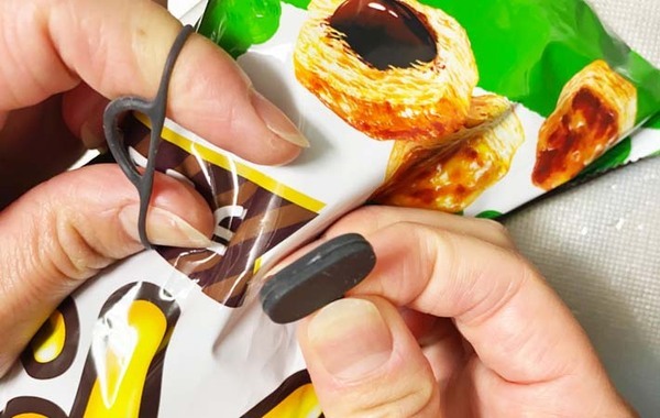 無印で買った『バンド』　使い方に「家中で役立った」「もう１袋ほしい」