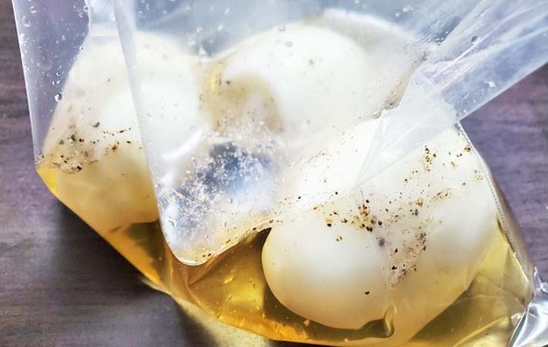「おいしくて一瞬で食べてしまった」　ゆで卵３個を漬けた『調味料』は…？