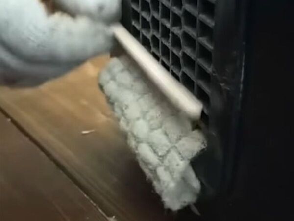 冷蔵庫は『動かして』掃除して！　解説に「ウソでしょ」「簡単なんだ」