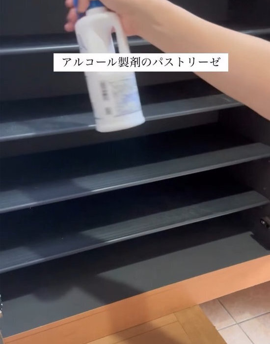 玄関掃除は掃き掃除だけじゃダメ！　場所別の掃除法に「見違えるほどきれい」