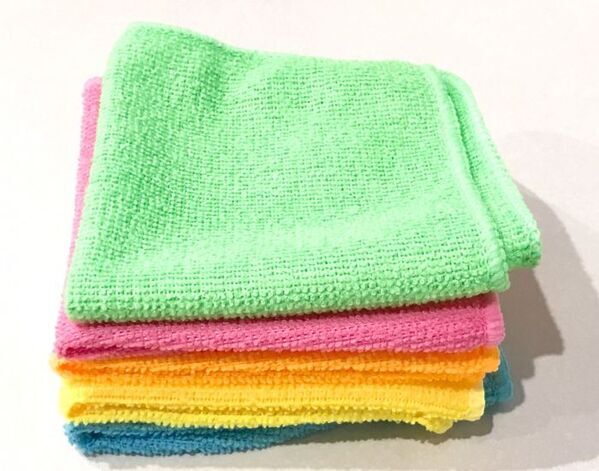 テレビ画面がピカピカ！　汚れ別のお手入れ方法に「試してみたい」「勉強になる」