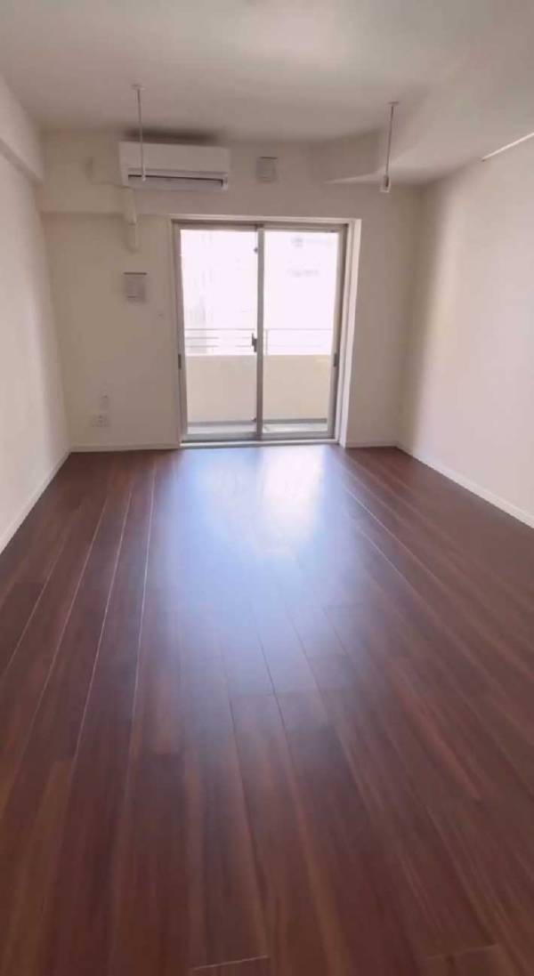 １Kの部屋に『IKEA』のテレビ台を置いて…　１年後の光景に「天才か」