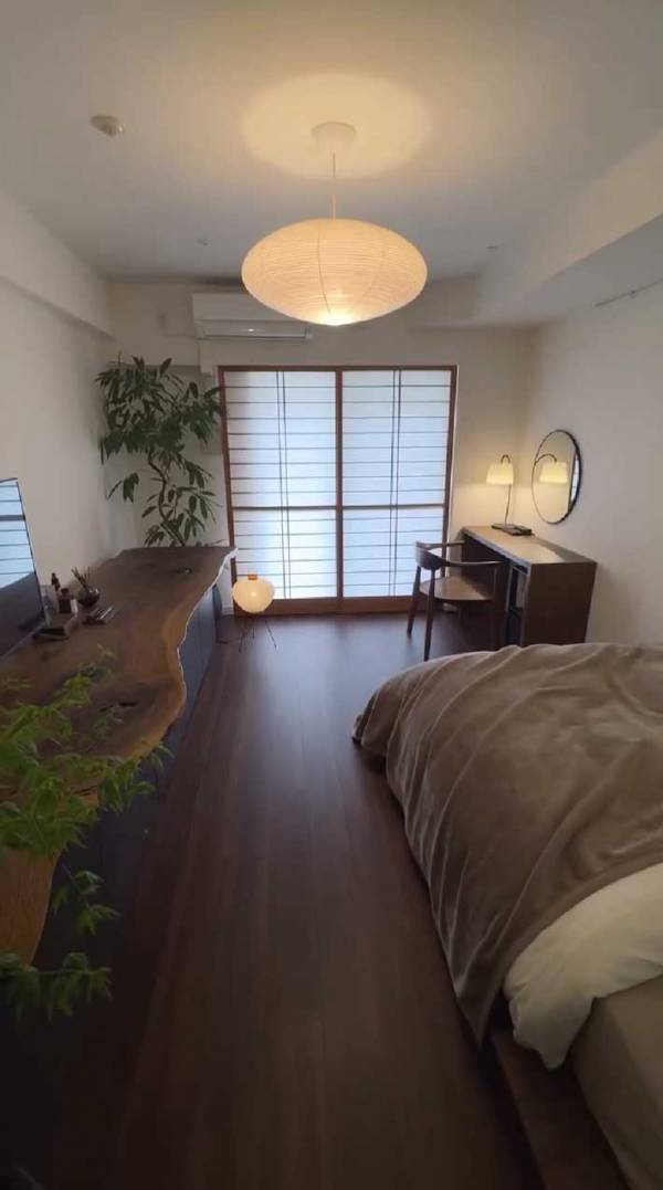 １Kの部屋に『IKEA』のテレビ台を置いて…　１年後の光景に「天才か」