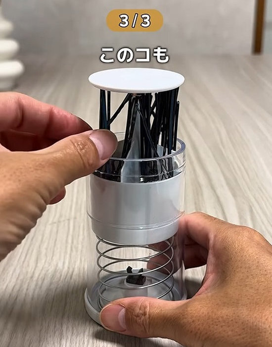 ダイソー『綿棒ケース』の思わぬ活用法に「その発想はなかった」「マジかよ」