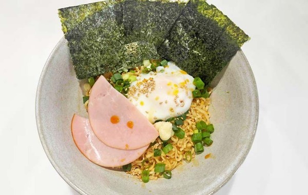 『サッポロ一番』の思わぬ食べ方　スープは作らずに…「箸が止まらない！」