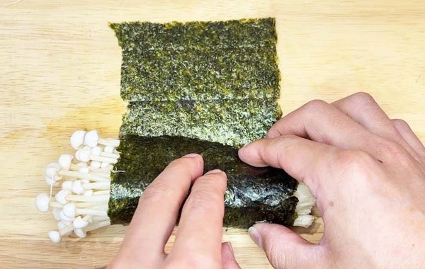 エノキを海苔で巻いて…？　できた簡単おかずが「まるで本物」「不思議！」