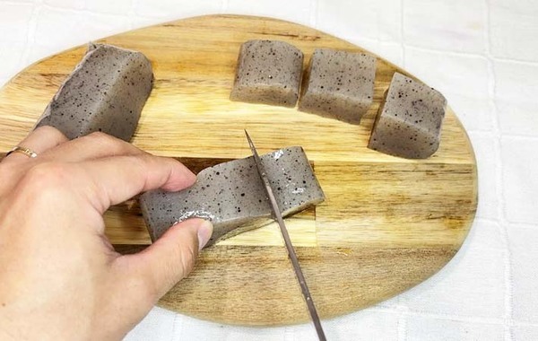 こんにゃくを冷凍すると…？　話題の簡単おかずに「プリプリ」「食べ応えあり」