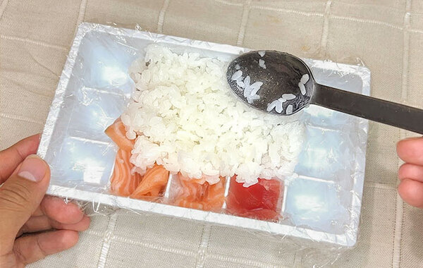 氷だけじゃもったいない！　製氷皿で作ったものに「かわいすぎる」「感心した」