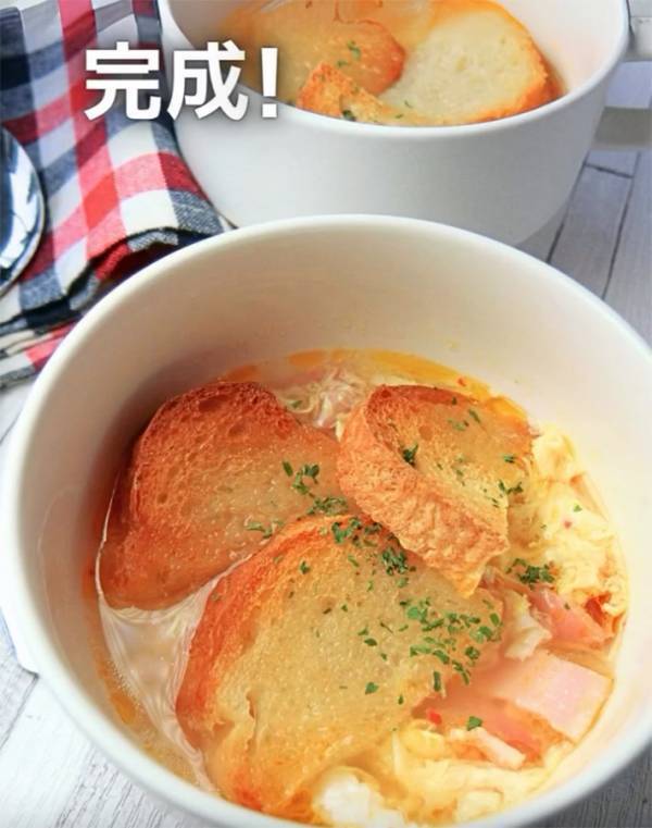 沸騰したスープに『卵』を流し入れ…　企業のレシピに「真似したい」「スペインで食べたやつだ！」