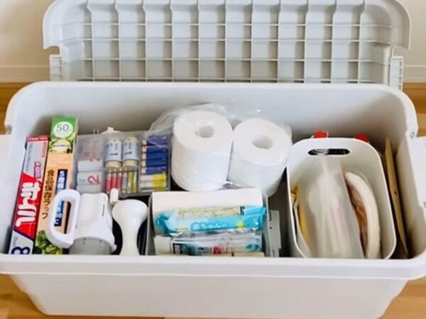 『収納ボックス』を置くなら注意！　思わぬリスクに「やりがち」「気を付ける」