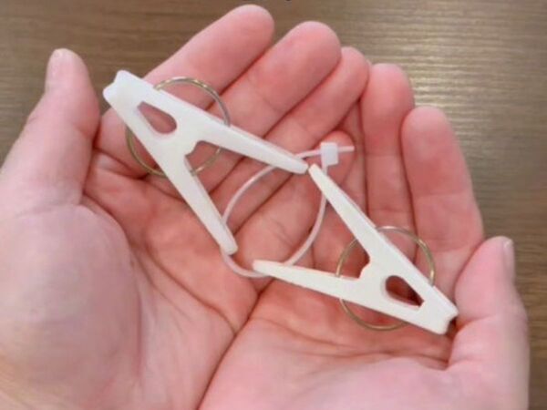 洗濯物が多すぎて干せないなら…？　洗濯バサミと結束バンドを使った裏技に「天才！」「めっちゃ便利」