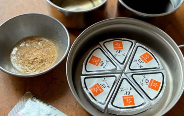 ６Pチーズ、タレに浸すだけで…？　酒が止まらないレシピに「ちょっと買ってくる」