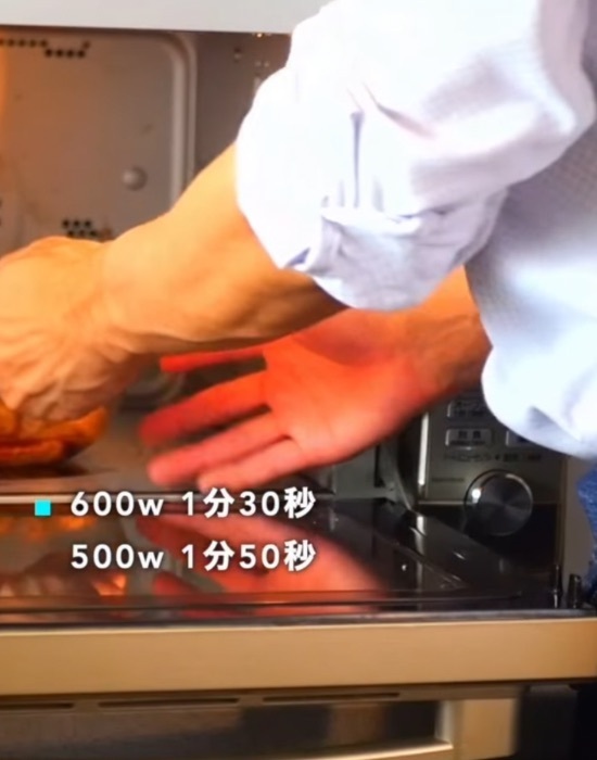 レンジで簡単！　プリッと照り焼きチキンで作る最強サンドイッチレシピ