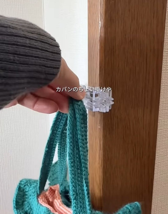 賃貸でも安心！　穴をあけずに収納が叶う１００均グッズに「知らなかった」「参考になる」