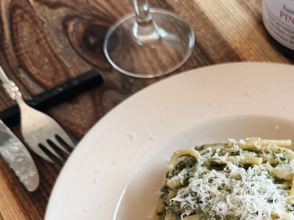 まさかの『違い』に１９万人が共感！　姉妹でそれぞれ同じパスタを撮ったら…？