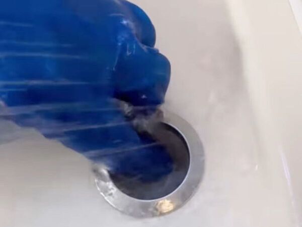 浴室掃除をする時は…　見落としがちな場所３選に「確認します」「習慣にする」