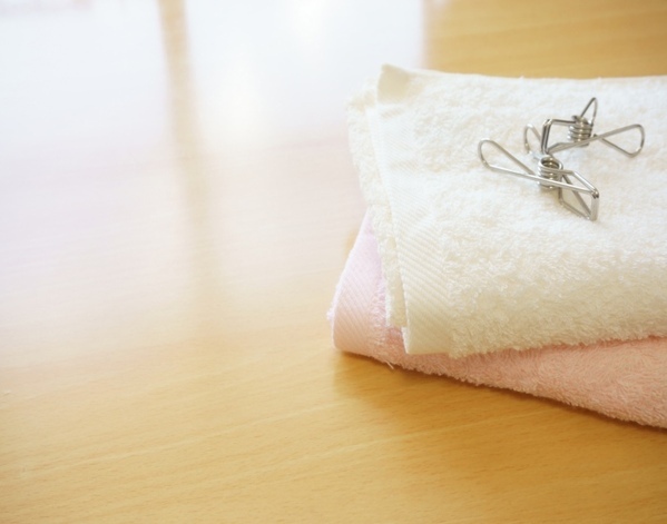 生乾きや生臭さとサヨナラ！　企業が教える『バスタオルを素早く乾かす方法』