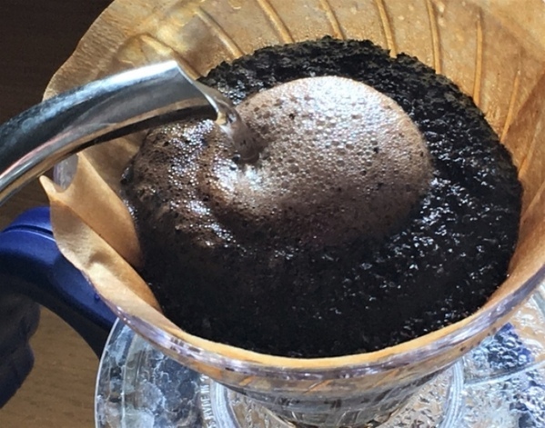 「これ捨ててた…」　コーヒー粉の再利用が「脱臭剤として最強だった」