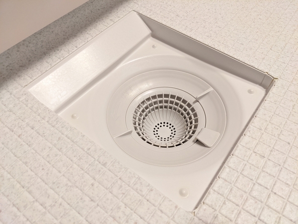 キッチンと浴室、掃除のやり方は違う？　企業の解説に「そりゃ詰まるわ」「もっと早く知りたかった」