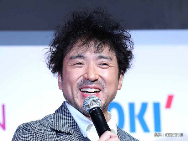 ムロツヨシのツーショット写真に二度見　「意外な組み合わせ」「どっちもファン」