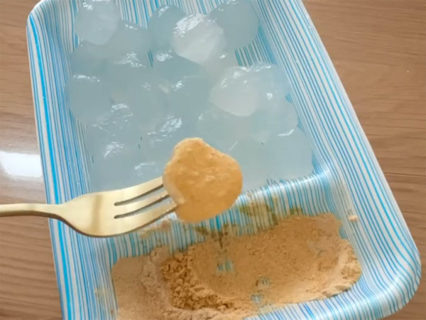 「こんな食べ方があったなんて…」　スーパーの『わらび餅』を？「やってみようっと！」