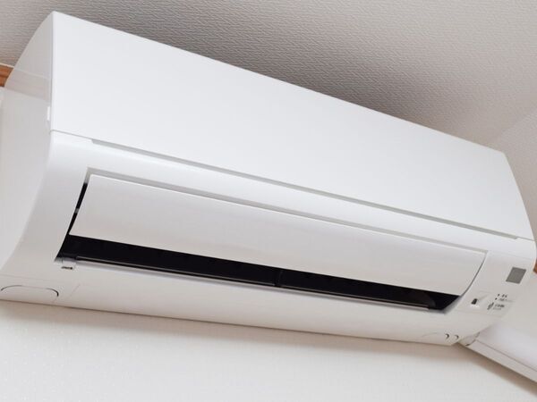 取り外すのはたった３カ所　エアコン掃除のコツに「やってみる」「簡単そう」