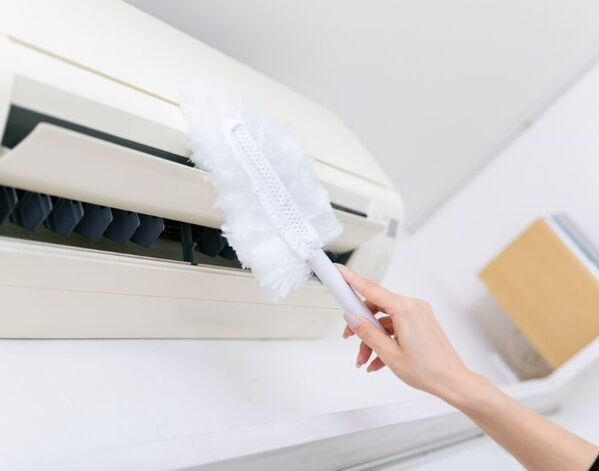 取り外すのはたった３カ所　エアコン掃除のコツに「やってみる」「簡単そう」