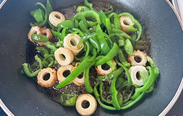 家族の箸が止まらない！　ちくわの簡単おかずに「弁当にもぴったり」