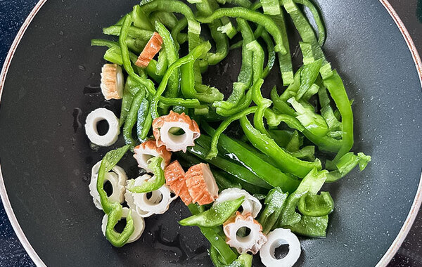 家族の箸が止まらない！　ちくわの簡単おかずに「弁当にもぴったり」