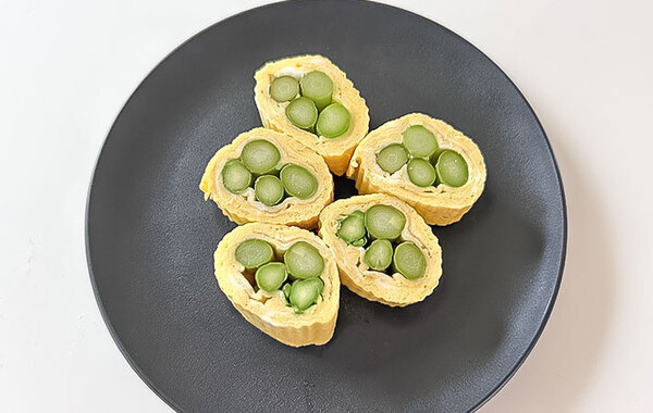 普通の玉子焼きかと思いきや…？　カットした断面に「かわいい！」「これは大正解」