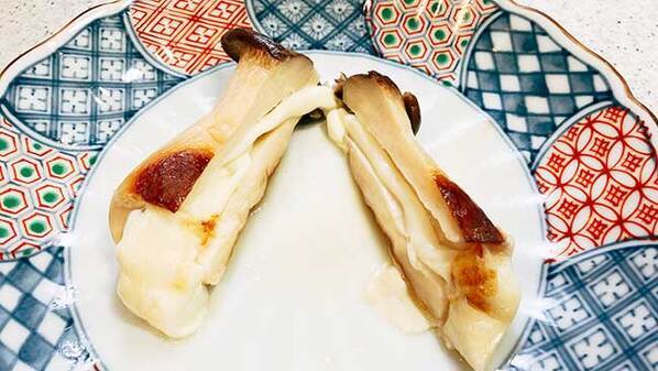 エリンギに『ストローで穴』を空けて？　できた料理に「こんなの初めて！」
