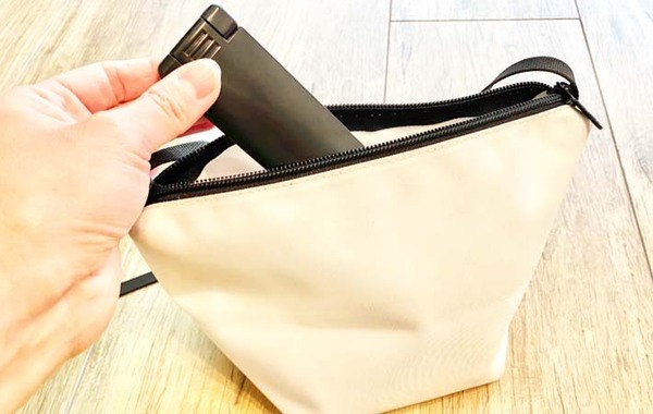 キャンドゥのホコリ取り　柄の部分に別の機能があって…？