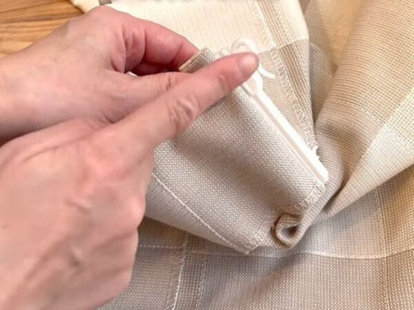 「フックは外しません」 カーテン洗濯の新常識に「掃除も一石二鳥」