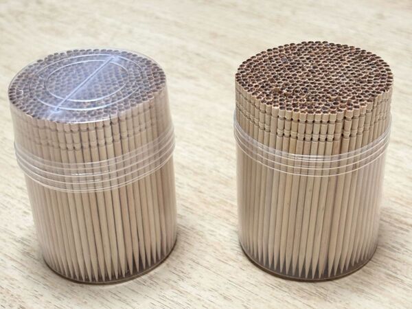 つまようじがざる代わりに？　鍋だけで湯切りする裏技に「その発想はなかった！」