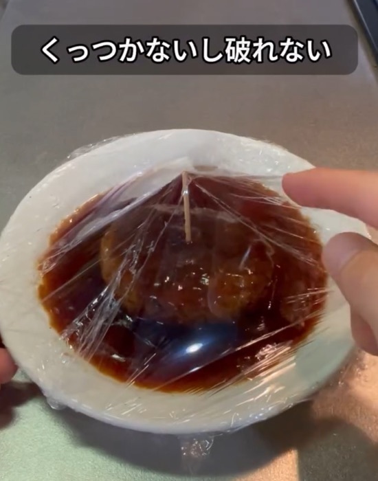 つまようじがざる代わりに？　鍋だけで湯切りする裏技に「その発想はなかった！」